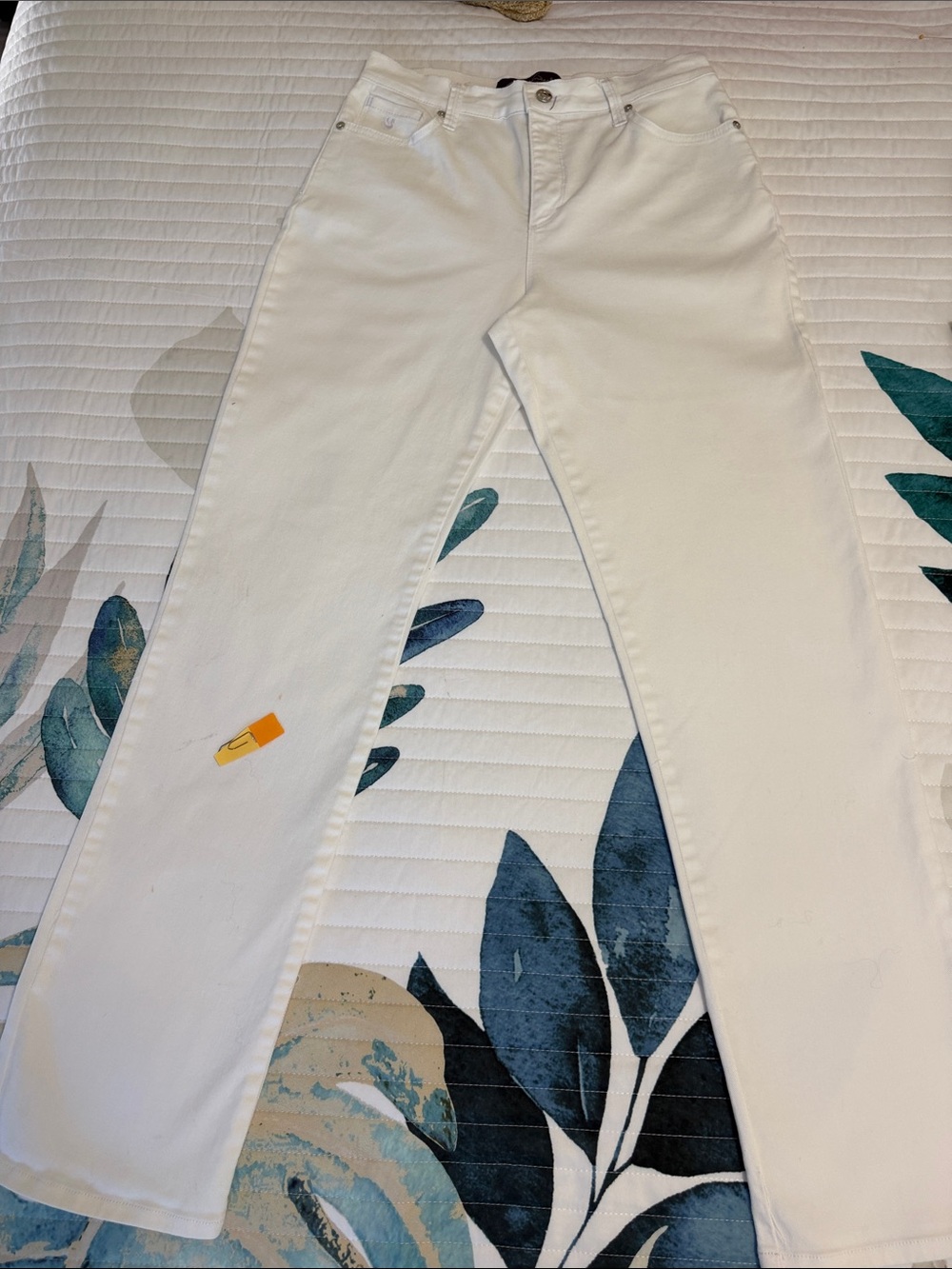 Gloria Vanderbilt White Straight Leg Jeans